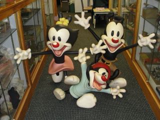 WARNER BROTHERS ANIMANIACS STORE DISPLAY ALL 3 FIGURES STATUES LARGE 