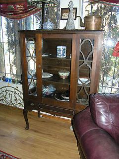 ANTIQUE VINTAGE SOLID WOOD CURIO DISPLAY CHINA CABINET