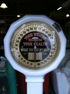 Antique Coin Operated Drug Store Scale (white)