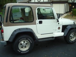 jeep wrangler hard top in Parts & Accessories