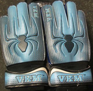 soccer goalie gloves size 7 in Gloves