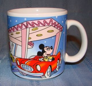 MINNIES DRIVE IN DINER Coffee Mug CupMickey Mouse Donald & Daisy 
