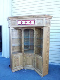51066 OAK CORNER BAR LIQUOR CABINET WITH STAINED GLASS