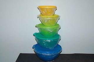   5pc WONDERLIER BOWL SET 10.5,7,4.5,3.2​5,2 cup green yellow blue