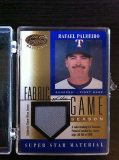 2001 Leaf Certified Materials Fabric of the Game Gold Rafael Palmeiro 
