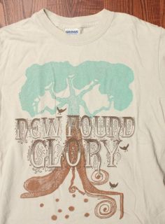 New Found Glory Rock Band Emo Music Damaged T Shirt Biege Small