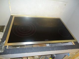 GAGGENAU 30 ELECTRIC COOKTOP WITH 4 ZONES CE481612 IN GOOD CONDITION