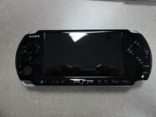   Black Sony PSP 3001 with accessories   PSP3001PB   Mint Condition