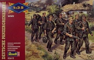 Revell 1/35 WWII German Armoured Infantry Figures Kit