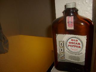 Old Oscar Pepper Brand whiskey amber bottle with cap and labels rare 