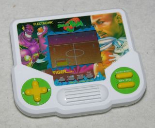   Tiger Electronics Space Jam NBA Basketball Handheld Electronic Game