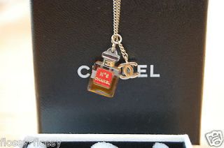 100% AUTHENTIC Gold CHANEL Necklace with NO 5 Perfume Pendant IN BOX