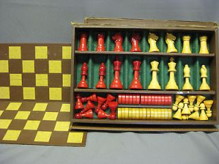 Vintage LOWES RED/BUTTERSCOT​CH BAKELITE CHESS & CHECKERS SET