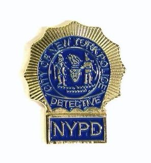 NYPD detective Collectable pin badge. Police lapel badge