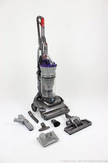 Nice UPRIGHT DYSON VACUUM CLEANER DC17 BAGLESS W HEPA