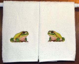   TREE FROG   2 EMBROIDERED BATHROOM HAND TOWELS by Susan ENDING SOON