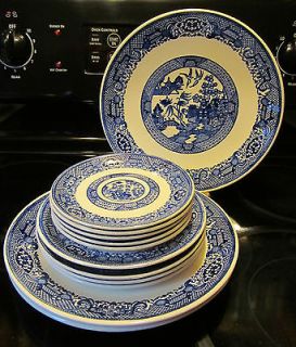 blue willow ware in Blue Willow