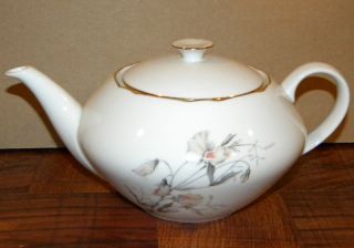 Bohemia Czechoslovakia Iris / Orchid pattern Porcelain Teapot 