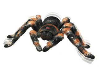   Controlled TARANTULA Spider Lighted Eyes Great Gift Idea For Kids