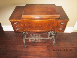   ROTARY SEWING MACHINE & OAK CABINET WITH ALL ACCESSORIES & MANUAL