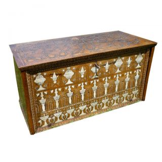 SPANISH INLAID WALNUT CASKET MUDÉJAR STYLE 16TH/17TH CENTURY