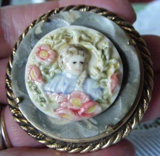 Large Goldtone Pin Brooch w Porcelain Hand Painted Lady ~ EUC ~ 1 7/8