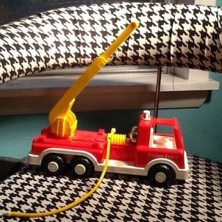 Fisher Price 2361 1988 Mexico Little People Fire Truck