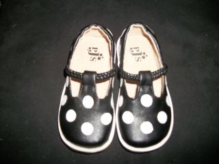 NEW PUDDLE JUMPER SHOES SIZE 2 YOUTH BLACK WITH WHITE POLKA DOTS 