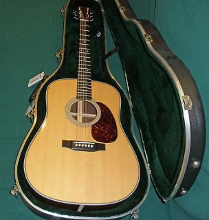 martin hd 28 guitar in Acoustic