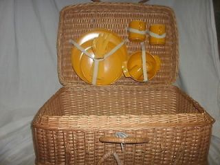   WICKER BASKET with CUPS Plates Cutlery Picnic Hamper WOOD Retro