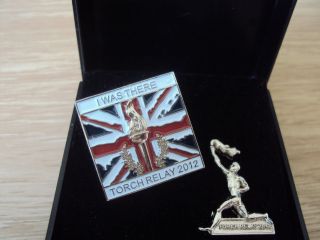 OLYMPIC TORCH RELAY 2012 LIMITED EDITION BOXED BADGE PIN COLLECTORS 