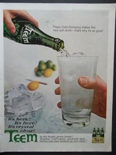 1962 Pepsi Cola Teem Crystal Clear Pouring Soda Photo Vintage Print Ad