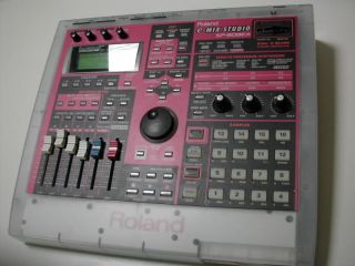 roland sp 808 in Electronic Instruments