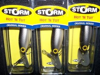 LOT 3 STORM HOT N TOT H3 SILVER SCALE CRANKBAIT FISHING LURES