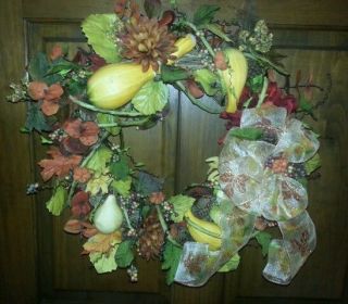 Round Grapevine Wreath Fall Gourds Flowers Leaves NEW