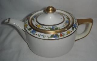 tea kettle in Decorative Collectibles
