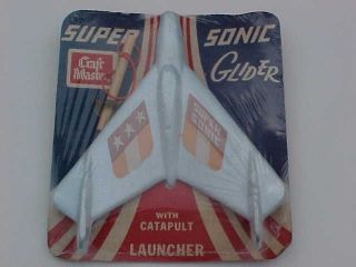VERY RARE 1950s SUPER SONIC GLIDER WITH CATAPULT LAUNCHER MINT ON 