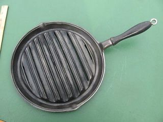Vintage Wagner Ware Cast Iron Broiler Flame Broiled Steaks