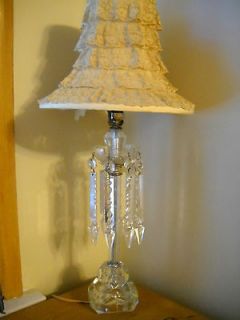 VINTAGE CRYSTAL TABLE LAMP WITH LONG CRYSTAL PRISMS BEAUTIFUL