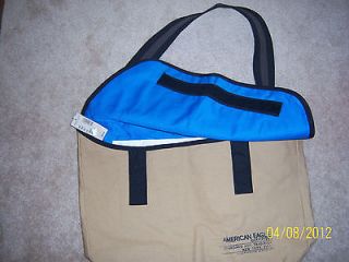 NWT     Americ​an Eagle Outfitters messenger/shou​lder bag