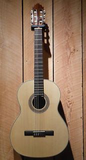 Samick C 3Classical Acoustic Guitar Used
