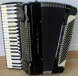   (Mod. 940) Double Tone Chamber (Cassotto) Accordion/Acco​rdian