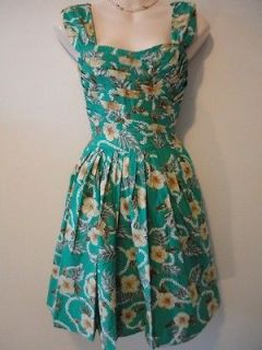 Atmosphere 50s /rockabilly style / wide strap green floral cotton 