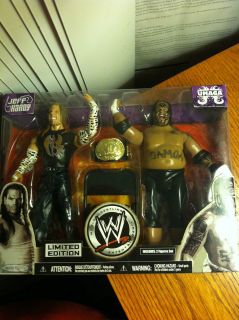  Limited edition Jeff Hardy & Umaga includes gold champion belt & chair