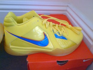   KD III 3 Christmas Size 9.5 DEAD STOCK Kevin Durant Thunder YELLOW