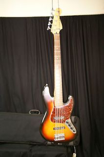 Fender Jazz Bass V Sunburst 5 string bass guitar with case rosewood 
