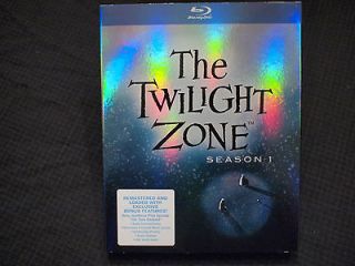 Twilight Zone The Definitive   Season 1   BLU RAY +SLIPCASE cover