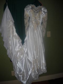 marys bridal wedding dress in Clothing, 