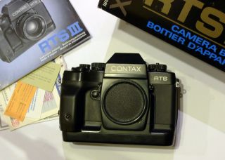 Contax RTS III 35mm Body, Ex++, Box, papers, cap, extra viewfinder 
