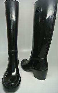 gucci rain boots in Clothing, 